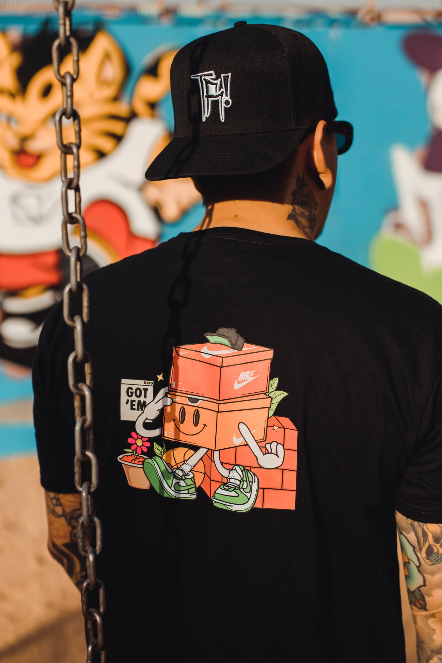 T-Shirt-HYPEBEAST X ERRE / Sneaky box Team Swoosh